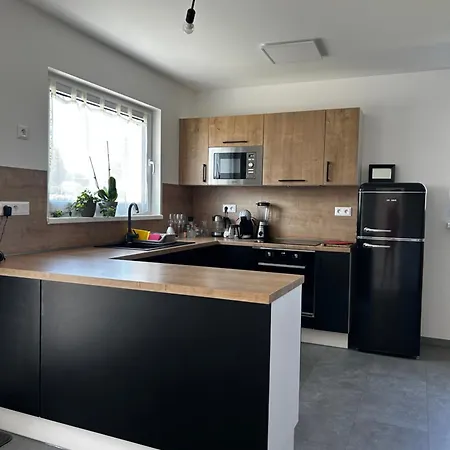 сучасні номера біля плзня * Zbuch